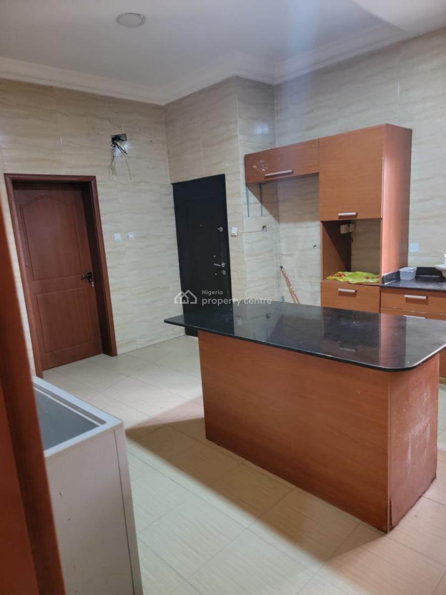 Spacious & Quality-built 5 Bedroom Fully-detached Duplex, Lekki Phase 1, Lekki, Lagos, Detached Duplex for Sale