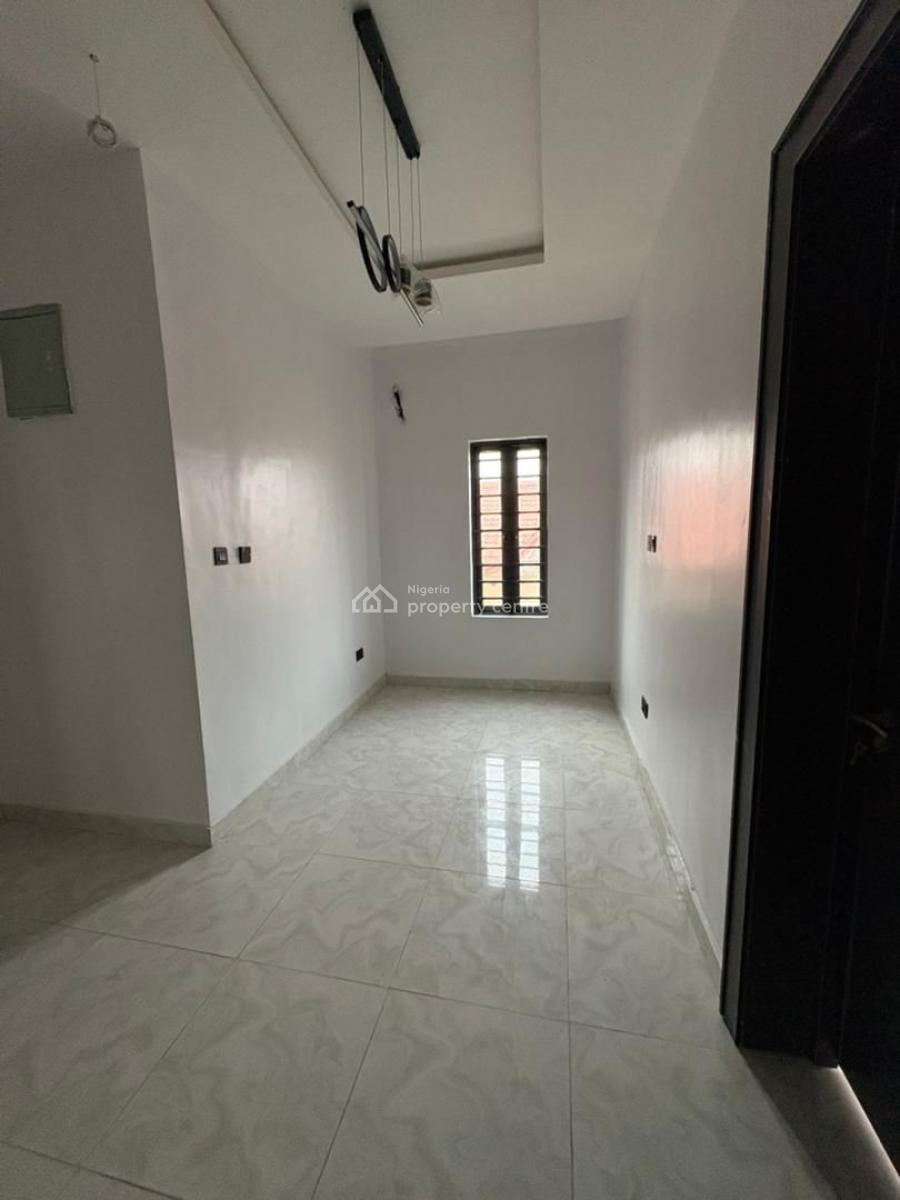 Well Built & Secure! 4-bedroom Semi-detached Duplex with Bq, Ajah, Lagos, Semi-detached Duplex for Sale
