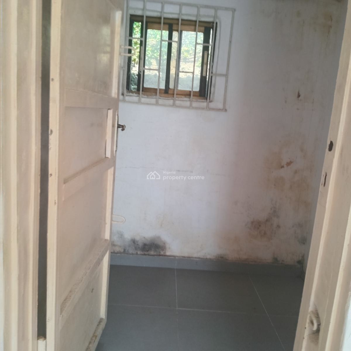 a Nice Ensuite Office Space Situate Within a Residential Estate, Eti-osa Street, Dolphin Estate, Ikoyi, Lagos, Office Space for Rent