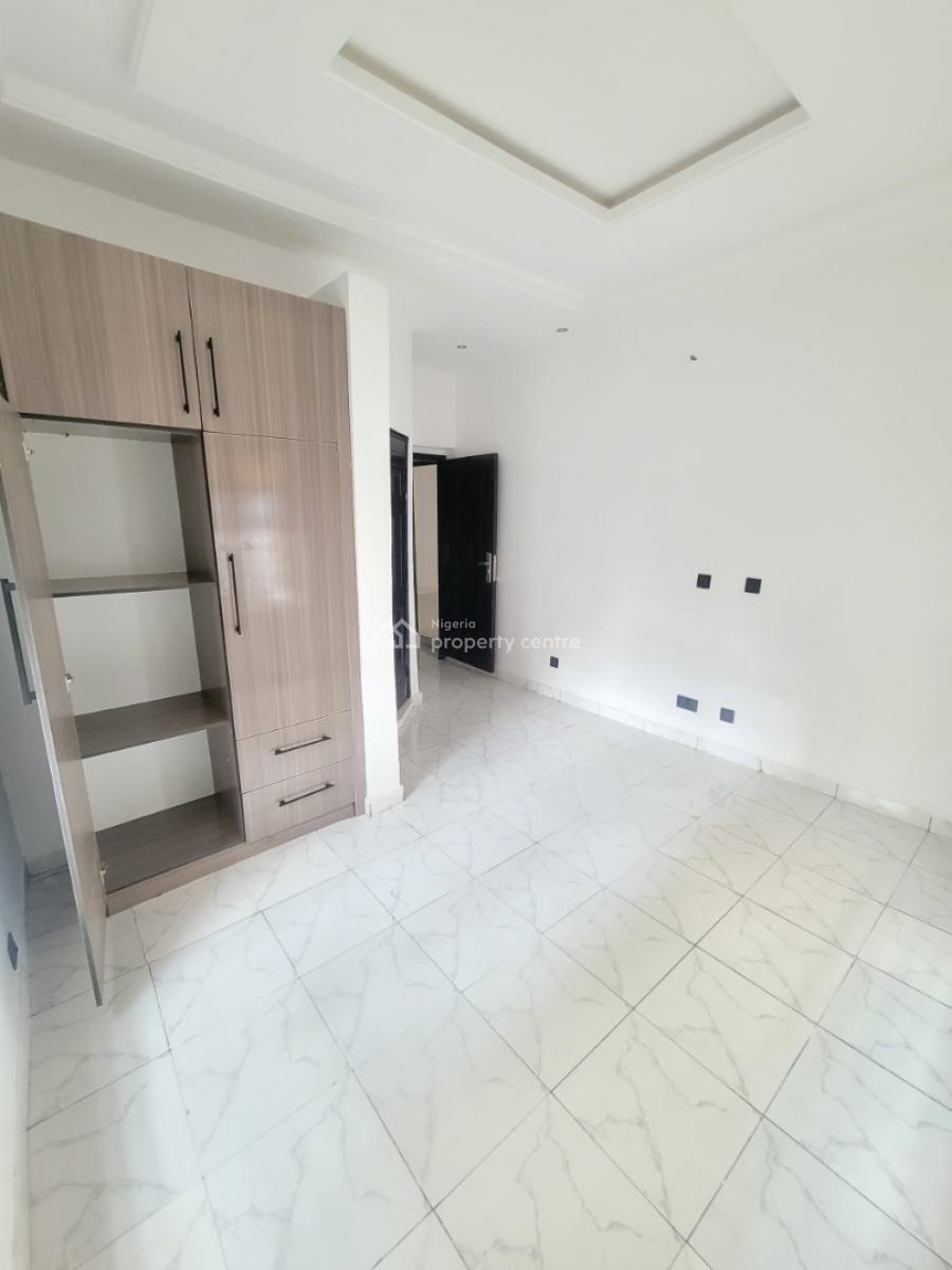 Sharp and Clean 3bedroom Apartment, Thomas Estate, Lekki, Lagos, Flat / Apartment for Rent