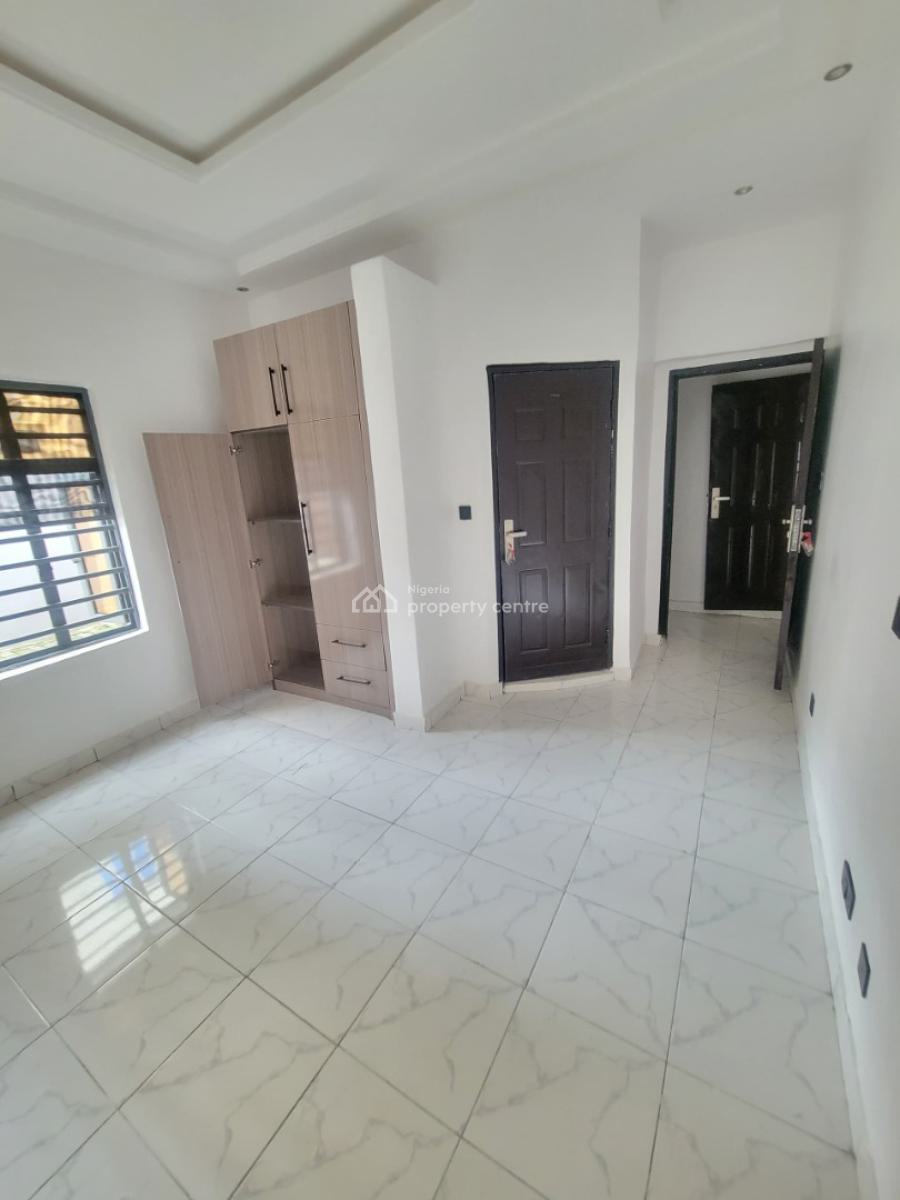 Sharp and Clean 3bedroom Apartment, Thomas Estate, Lekki, Lagos, Flat / Apartment for Rent