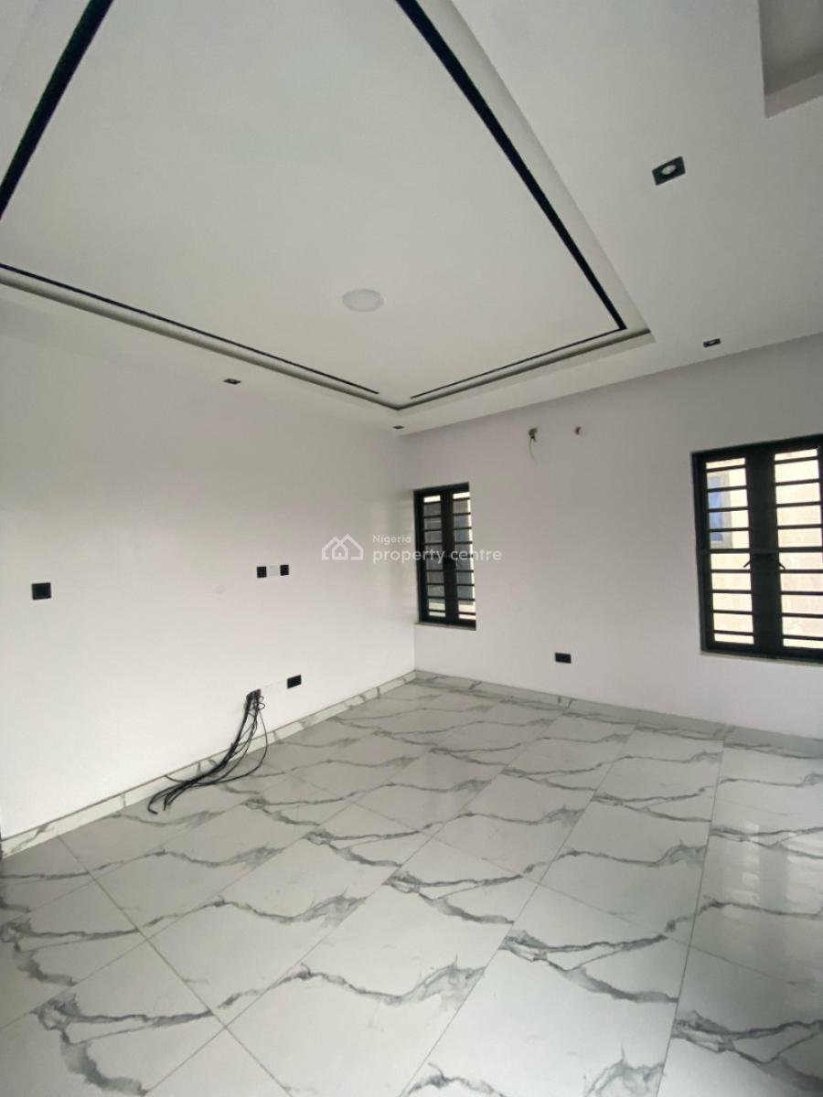 4-bedroom Semi-detached Duplex with Bq, Ajah, Lagos, Semi-detached Duplex for Sale