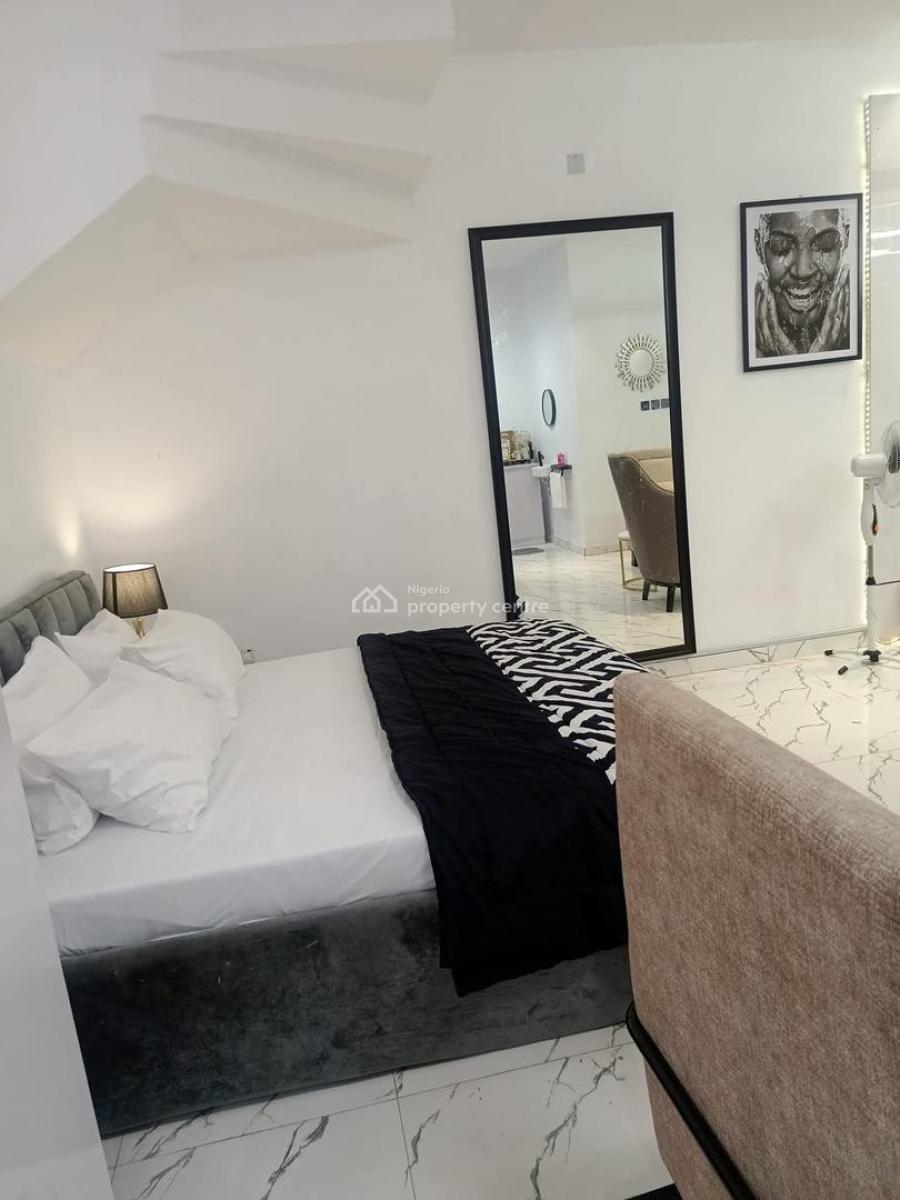 Beautifully Furnished Studio Apartment, Chevron Drive, Lekki, Lagos, Flat / Apartment for Rent