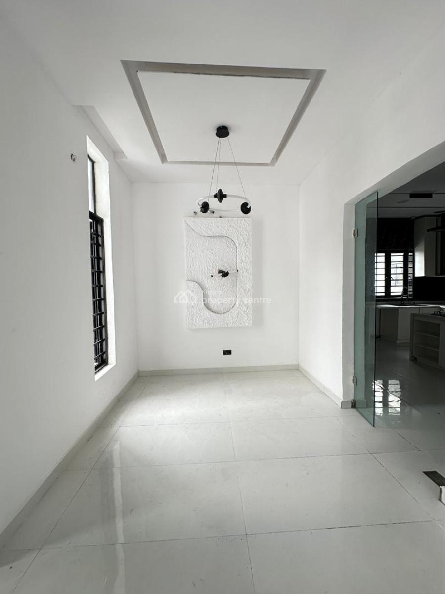 Exquisite Spacious 5 Bedroom Fully Detached Duplex with Bq and Pool ., 5 Bedroom in a Serene Environment with C of O , 2nd Toll Gate Lekki, Lekki, Lagos, Detached Duplex for Sale