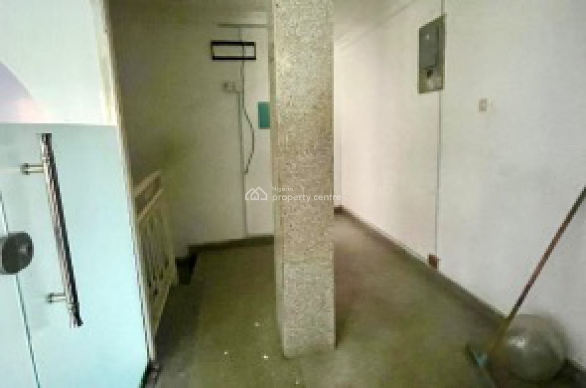 Four  Bedroom Duplex with Excellent Facilities, Off Amorim Johnson Street, Lekki, Lagos, House for Rent