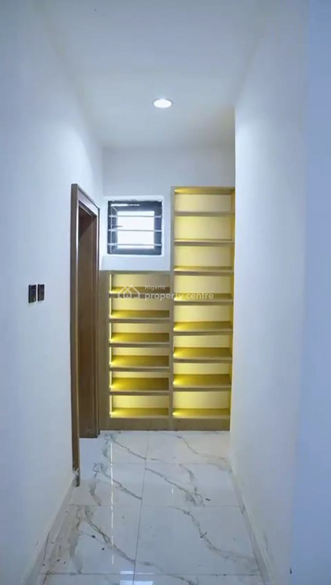 Awesome 4 Bedroom Terraced Duplex with Bq, Guzape District, Abuja, Terraced Duplex for Sale