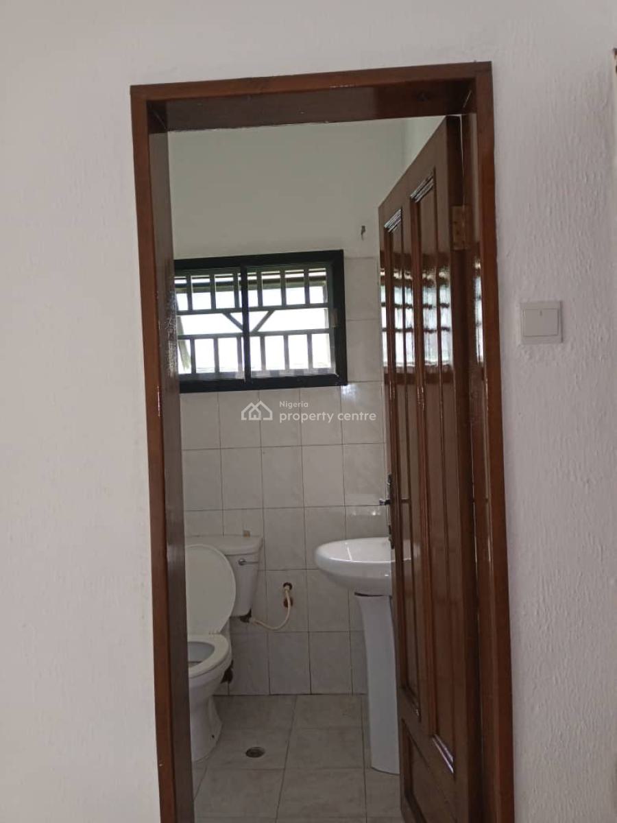 Spacious 2 Bedroom Detached Bungalow, Osapa, Lekki, Lagos, Detached Bungalow for Rent