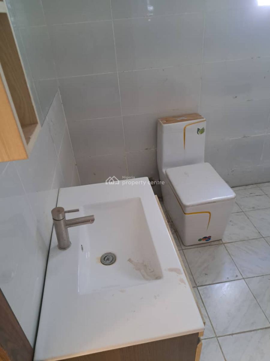 a Neatly and Massively Built 5 Bedroom Fully Detached Duplex and a Bq, Osapa, Lekki, Lagos, Detached Duplex for Rent