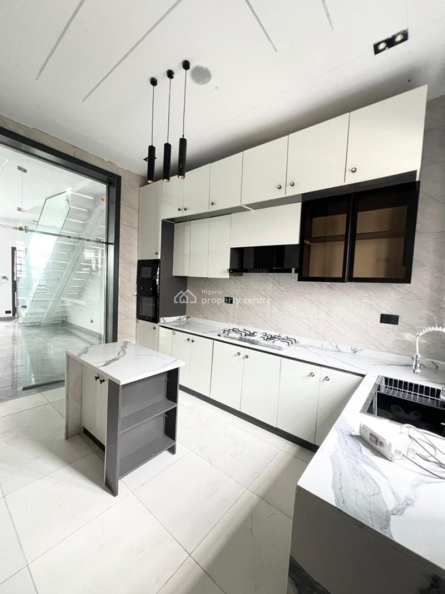 4 Bedrooms Semi Detached with Bq, Ikota, Lekki, Lagos, Semi-detached Duplex for Sale