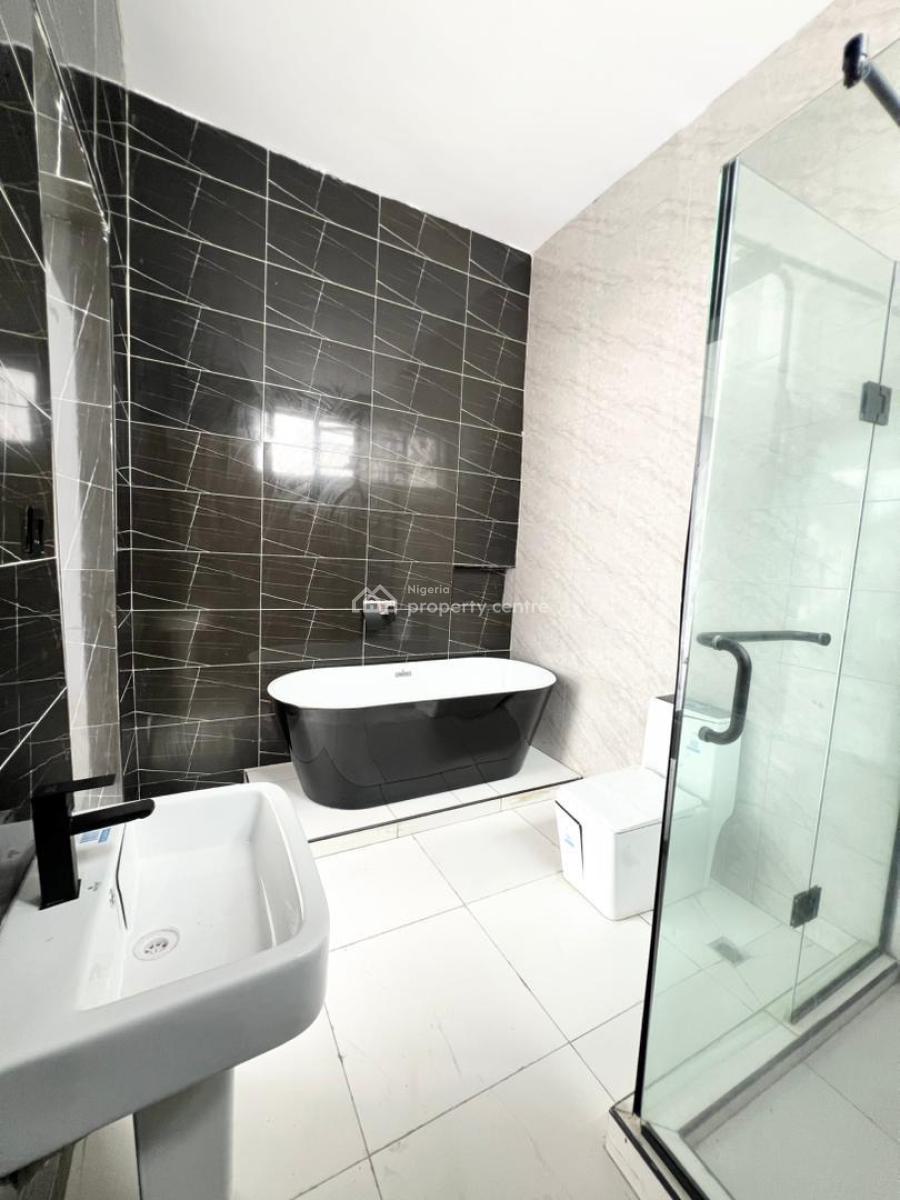 4 Bedrooms Semi Detached with Bq, Ikota, Lekki, Lagos, Semi-detached Duplex for Sale