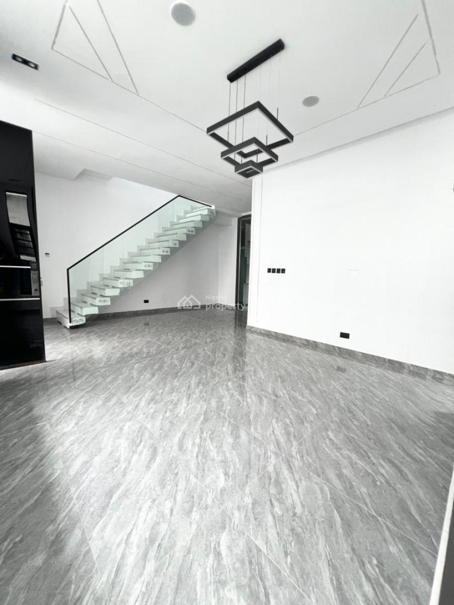 4 Bedrooms Semi Detached with Bq, Ikota, Lekki, Lagos, Semi-detached Duplex for Sale