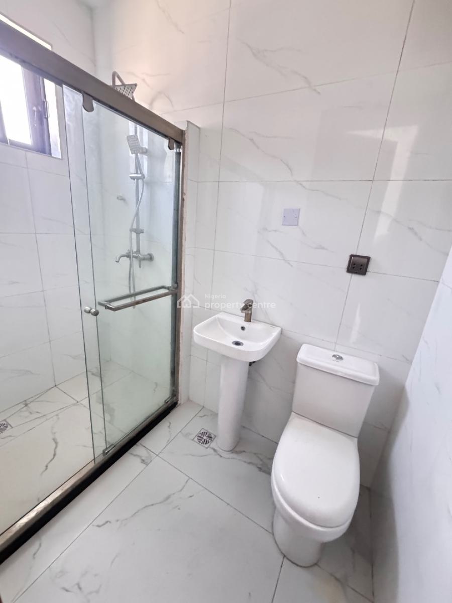 Modern 3 Bedrooms Apartments, Yaba, Lagos, Flat / Apartment for Sale