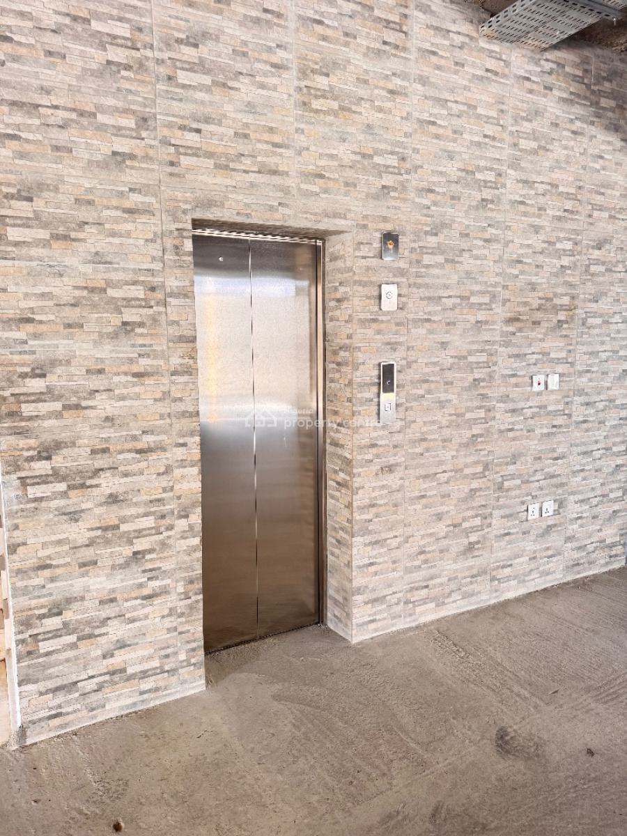 Modern 3 Bedrooms Apartments, Yaba, Lagos, Flat / Apartment for Sale