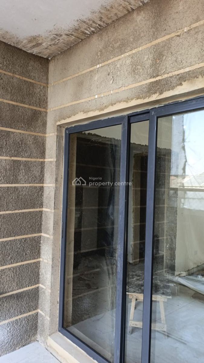 Gorgeous 2 Bedroom Flat, Lekki Phase 1, Lekki, Lagos, Flat / Apartment for Sale