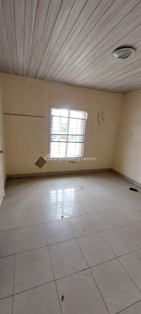 Newly Renovated 3 Bedroom Terrace Duplex with 1 Bq, Mega Chicken, Ikota Villa Estate, Ikota, Lekki, Lagos, Terraced Duplex for Rent