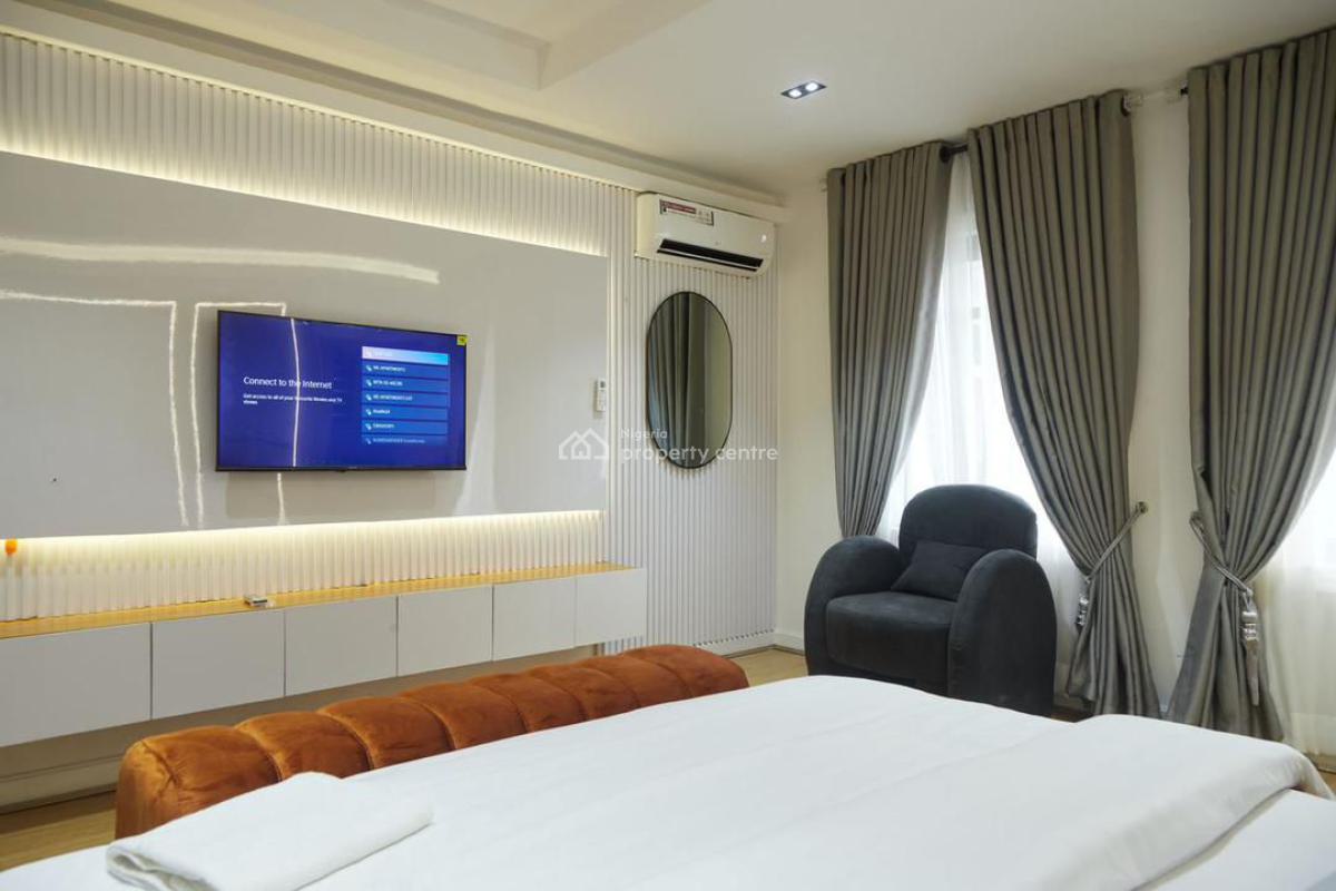 Luxury 3 Bedroom Apartment with Swimming Pool, Ps5 & Snooker, Victoria Island (vi), Lagos, Flat / Apartment Short Let