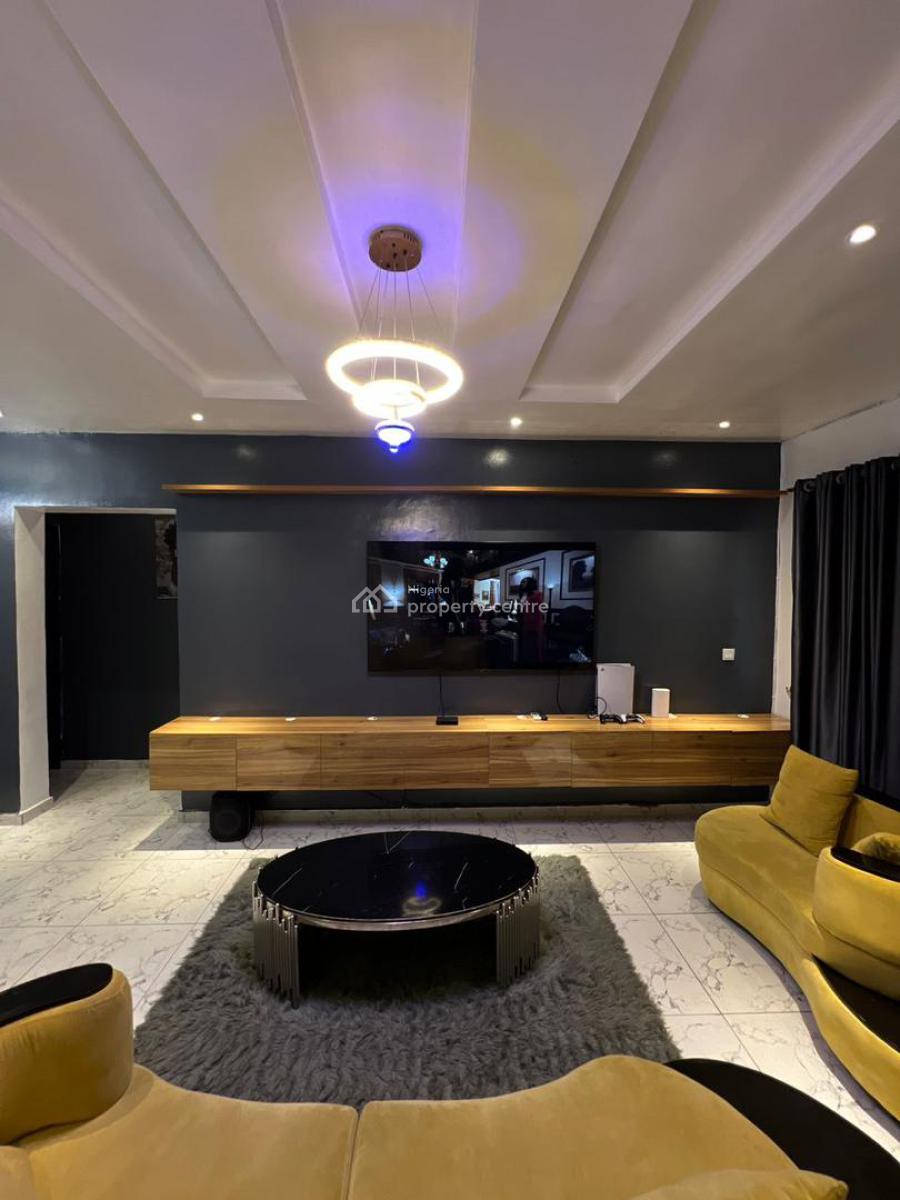 Cozy Apartment with Snooker, Ewa Court, Lekki, Lagos, Flat / Apartment Short Let