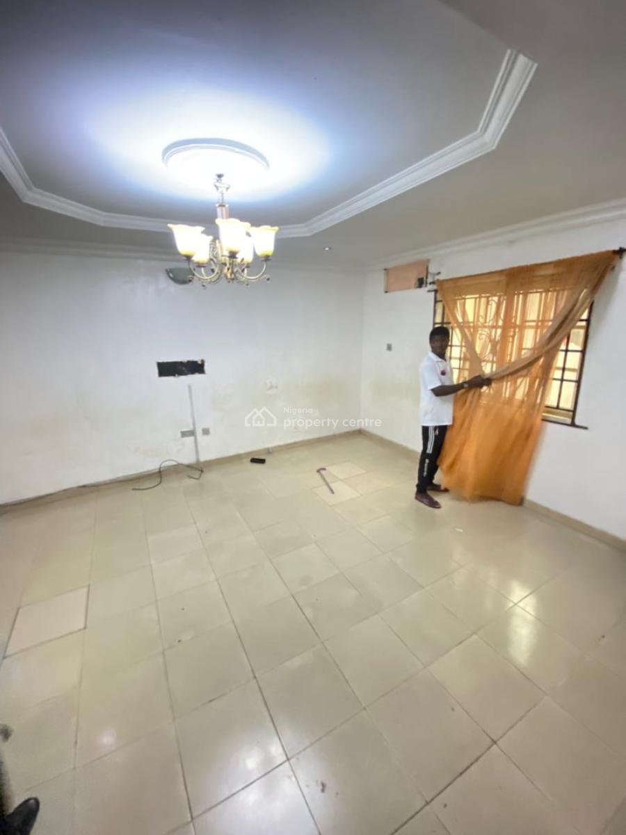 Luxury 2 Bedroom Flat, Gra Phase 1, Magodo, Lagos, Flat / Apartment for Rent