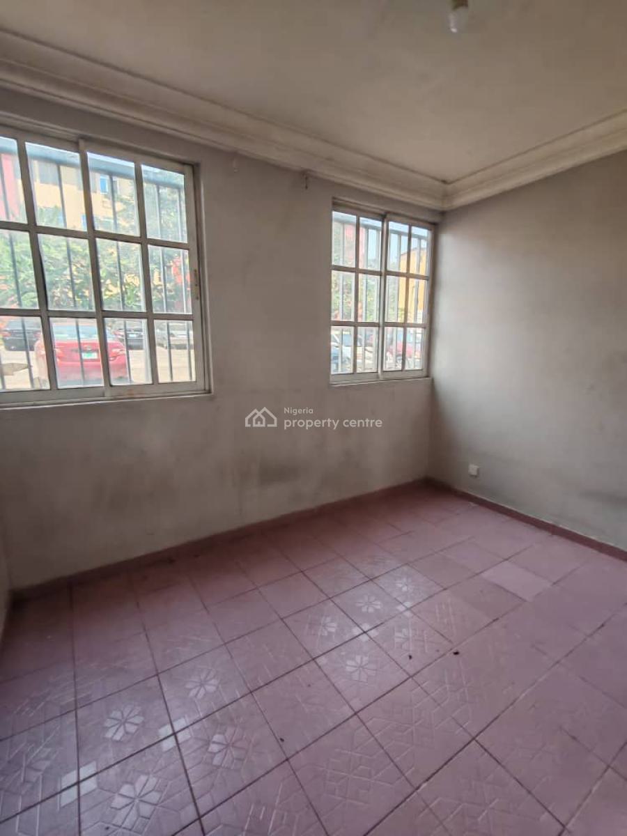 2 Bedroom Apartment, Wuse, Abuja, Flat / Apartment for Sale