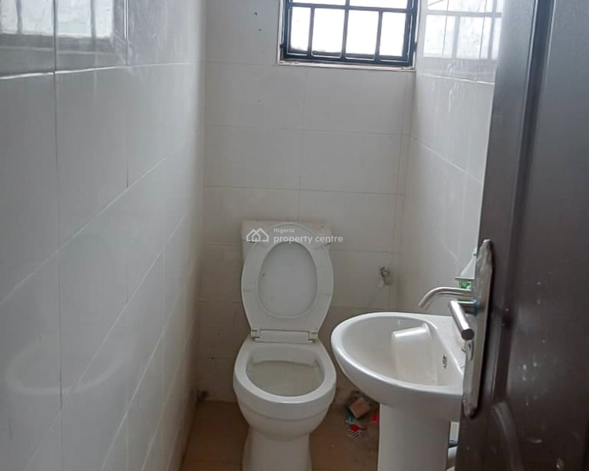 2 Bedroom Apartment with Band a Electricity in an Estate, Elekahia, Port Harcourt, Rivers, Flat / Apartment for Rent