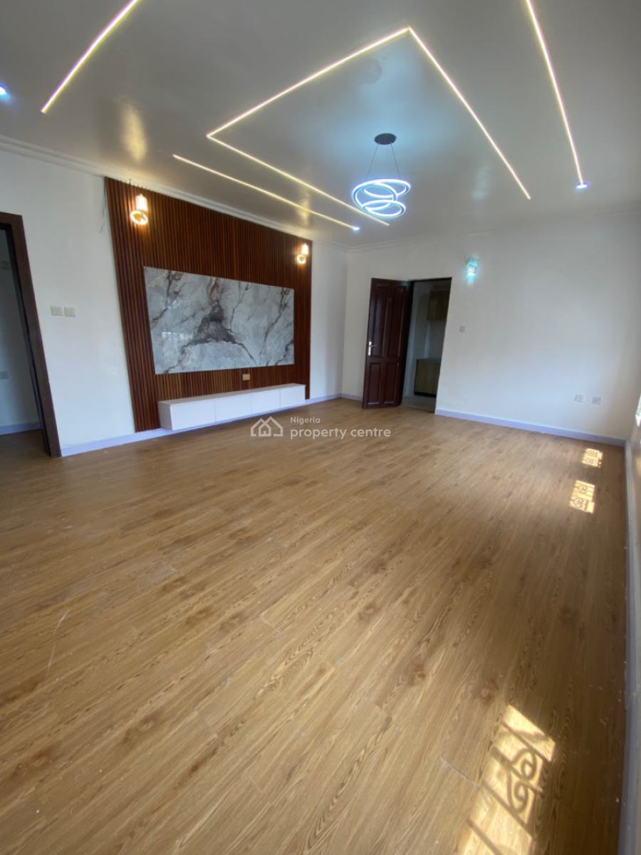 Newly Reconstruction 3 Bedrooms Apartments Upstairs, Lekki ,lekki, Lekki Phase 1, Lekki, Lagos, Flat / Apartment for Rent