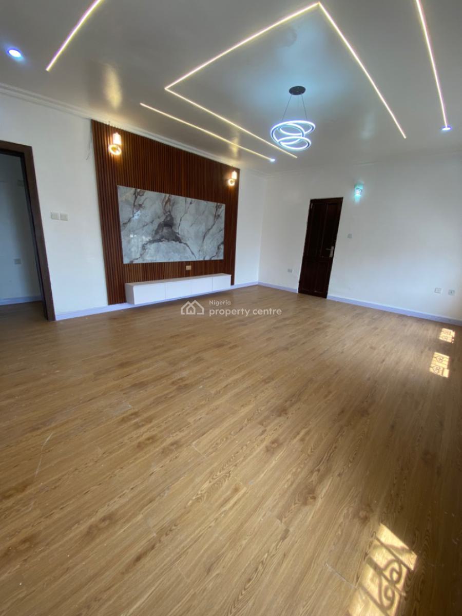 Newly Reconstruction 3 Bedrooms Apartments Upstairs, Lekki ,lekki, Lekki Phase 1, Lekki, Lagos, Flat / Apartment for Rent