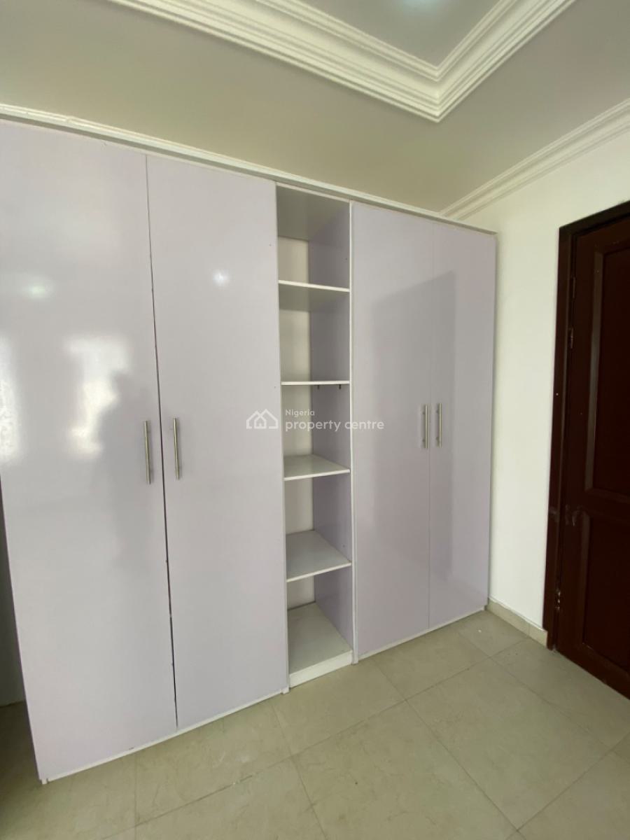 Newly Reconstruction 3 Bedrooms Apartments Upstairs, Lekki ,lekki, Lekki Phase 1, Lekki, Lagos, Flat / Apartment for Rent