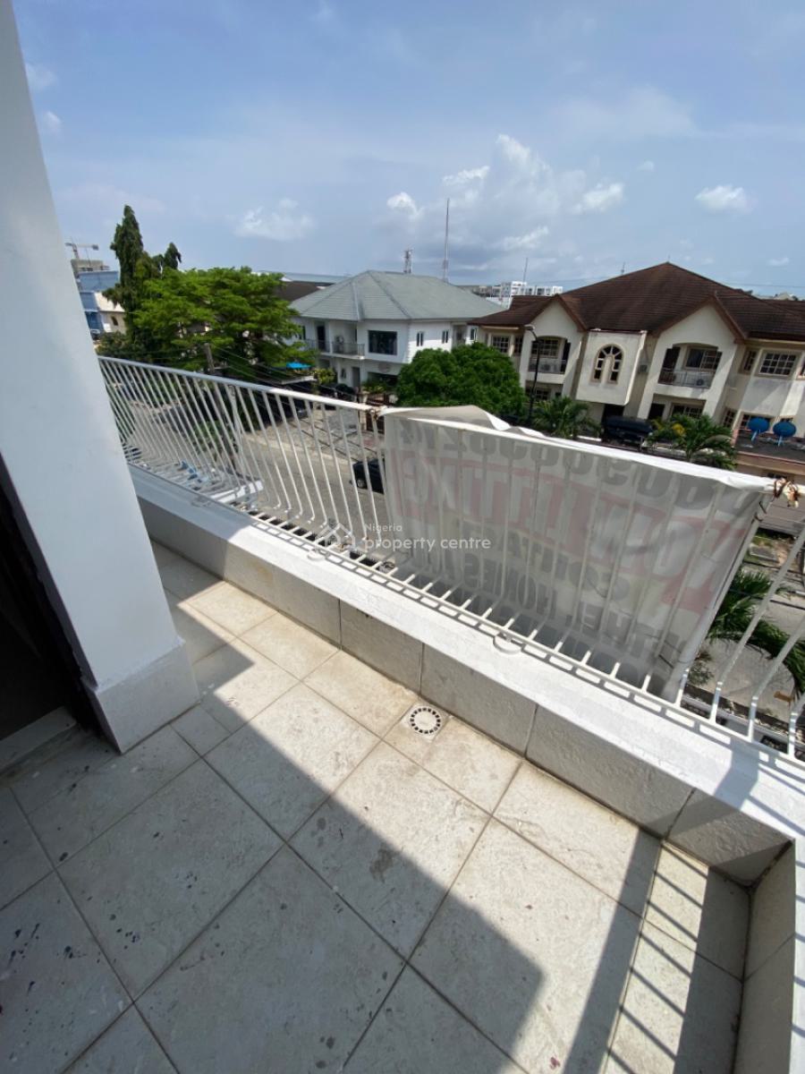 Newly Reconstruction 3 Bedrooms Apartments Upstairs, Lekki ,lekki, Lekki Phase 1, Lekki, Lagos, Flat / Apartment for Rent