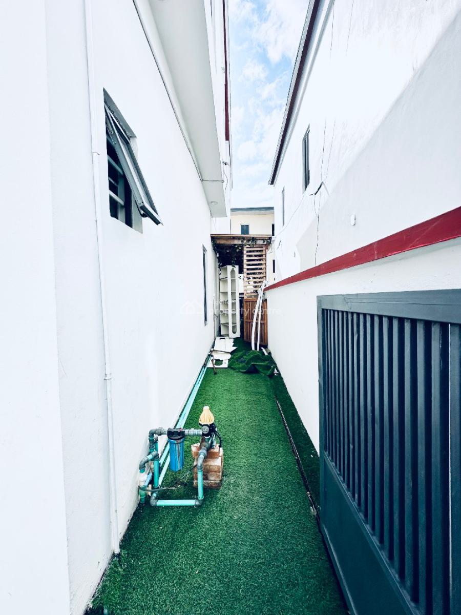 Fully Serviced 5 Bedrooms Detached House with Bq, Orchid Road Lekki, Lekki Phase 2, Lekki, Lagos, Detached Duplex for Rent