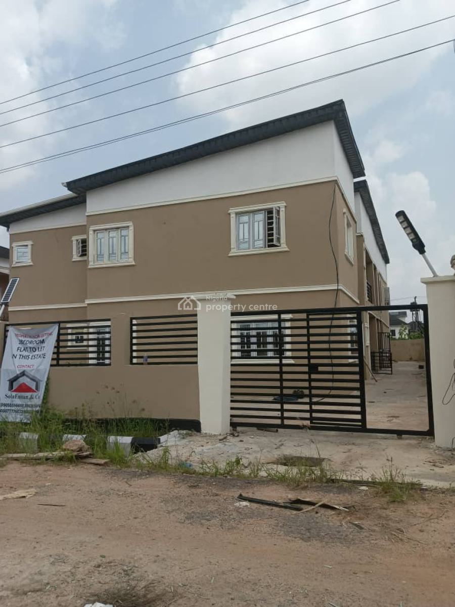 Brand New Executive 3- Bedroom Flats, House 38 Road M, Magboro, Ogun, Flat / Apartment for Sale