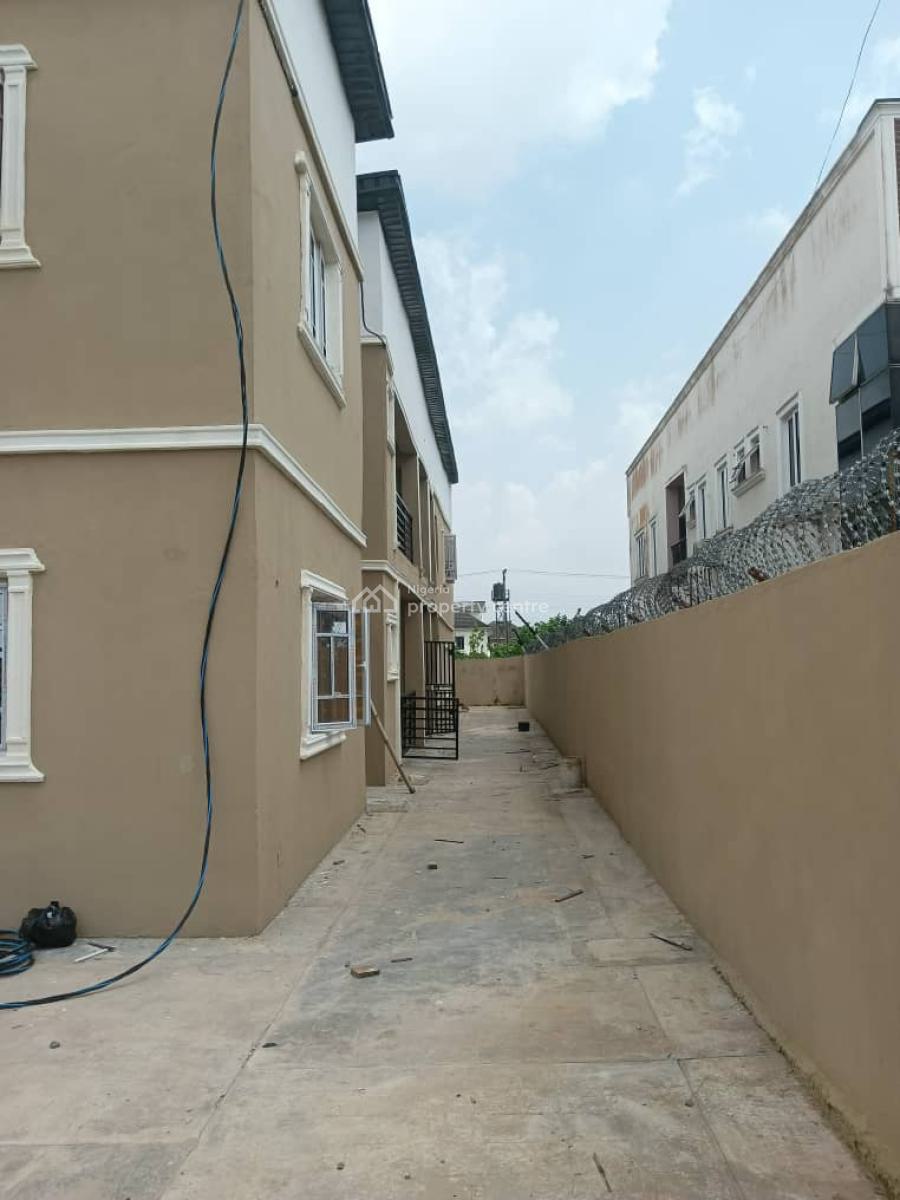 Brand New Executive 3- Bedroom Flats, House 38 Road M, Magboro, Ogun, Flat / Apartment for Sale
