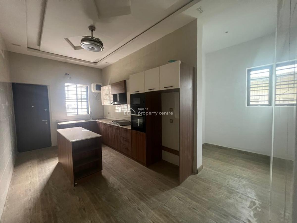 4 Bedroom Semi-detached Duplex with Bq, Ologolo, Lekki, Lagos, Semi-detached Duplex for Sale