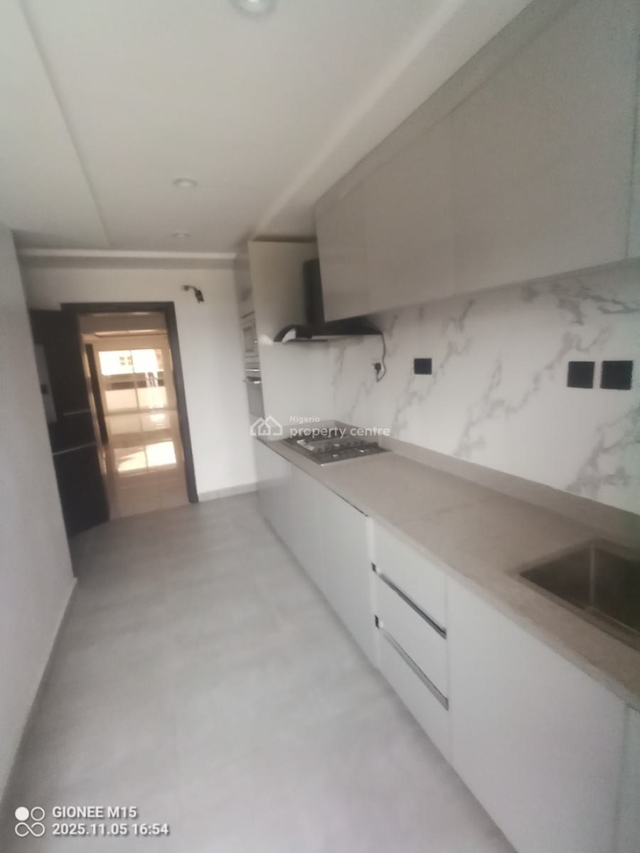 Exquisite 3bedroom Apartment with Bq at Lekki Phase 1, Off Babatunde Anjous Lekki Phase 1, Lekki Phase 1, Lekki, Lagos, House for Rent