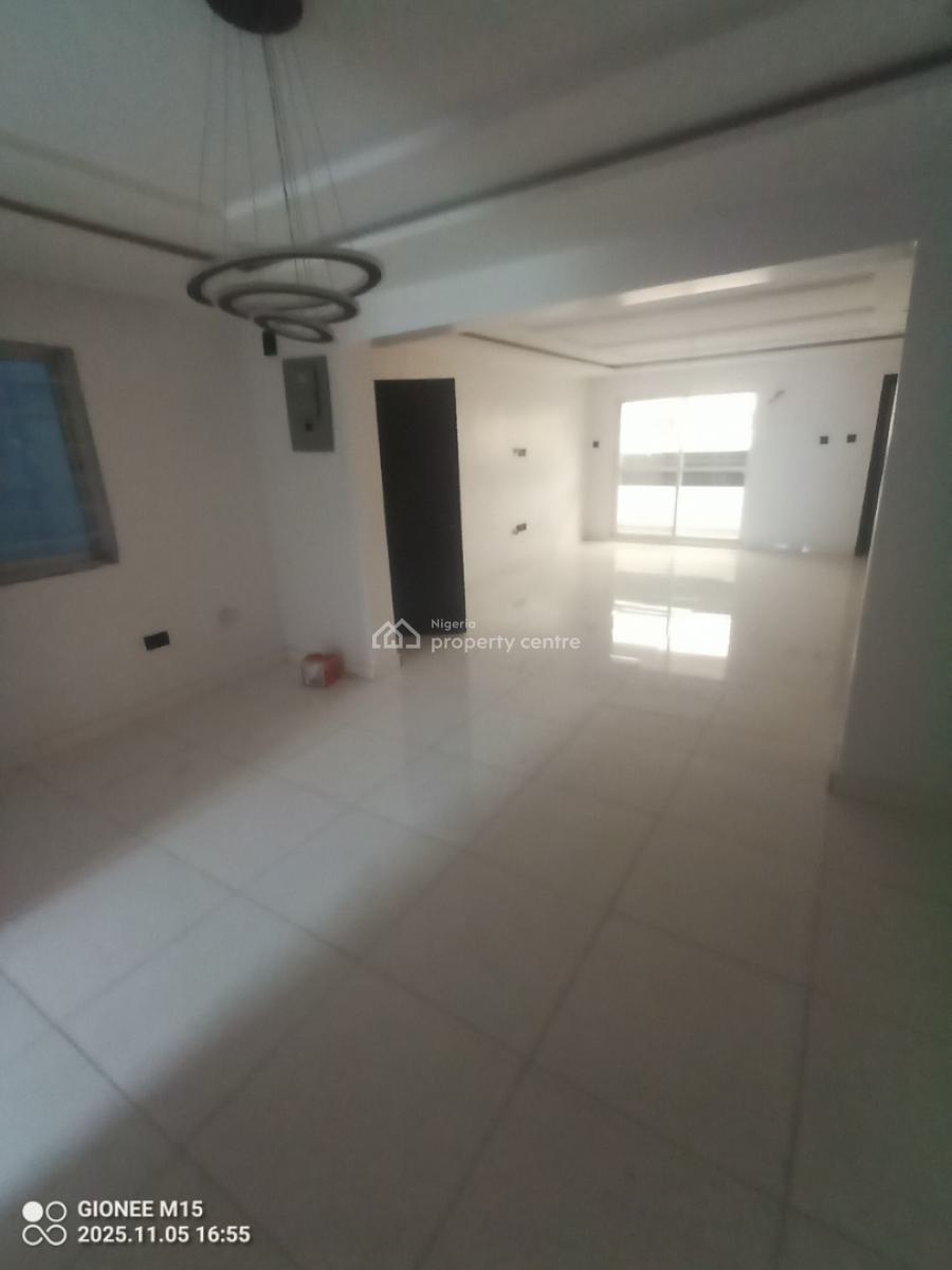 Exquisite 3bedroom Apartment with Bq at Lekki Phase 1, Off Babatunde Anjous Lekki Phase 1, Lekki Phase 1, Lekki, Lagos, House for Rent