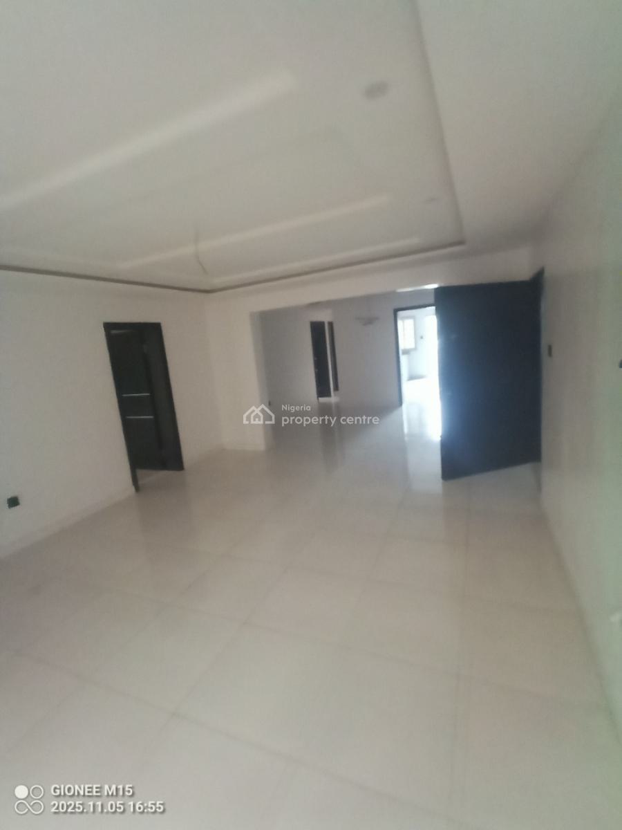 Exquisite 3bedroom Apartment with Bq at Lekki Phase 1, Off Babatunde Anjous Lekki Phase 1, Lekki Phase 1, Lekki, Lagos, House for Rent
