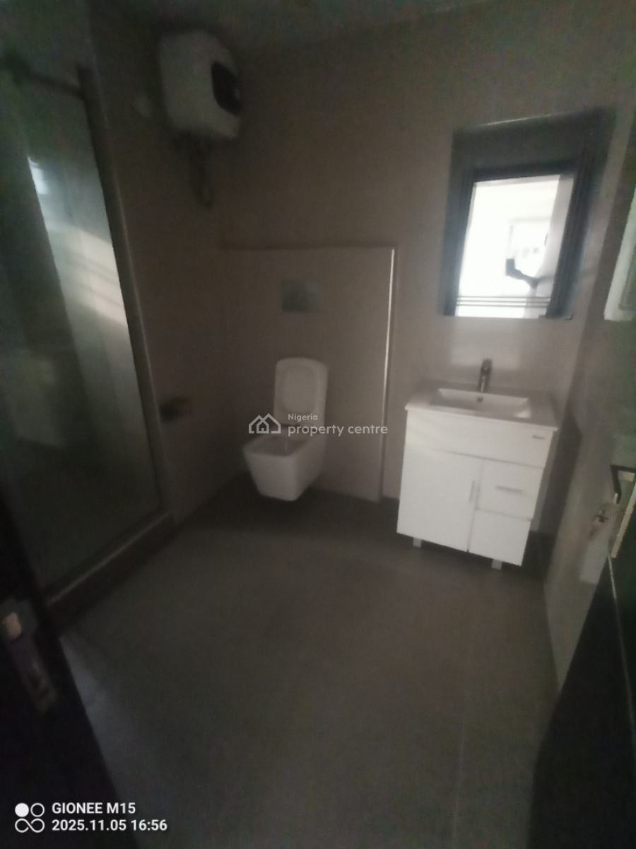 Exquisite 3bedroom Apartment with Bq at Lekki Phase 1, Off Babatunde Anjous Lekki Phase 1, Lekki Phase 1, Lekki, Lagos, House for Rent