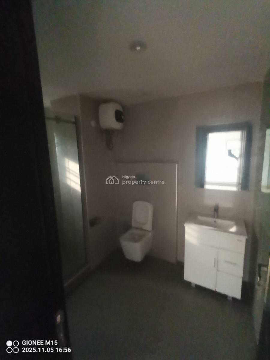 Exquisite 3bedroom Apartment with Bq at Lekki Phase 1, Off Babatunde Anjous Lekki Phase 1, Lekki Phase 1, Lekki, Lagos, House for Rent
