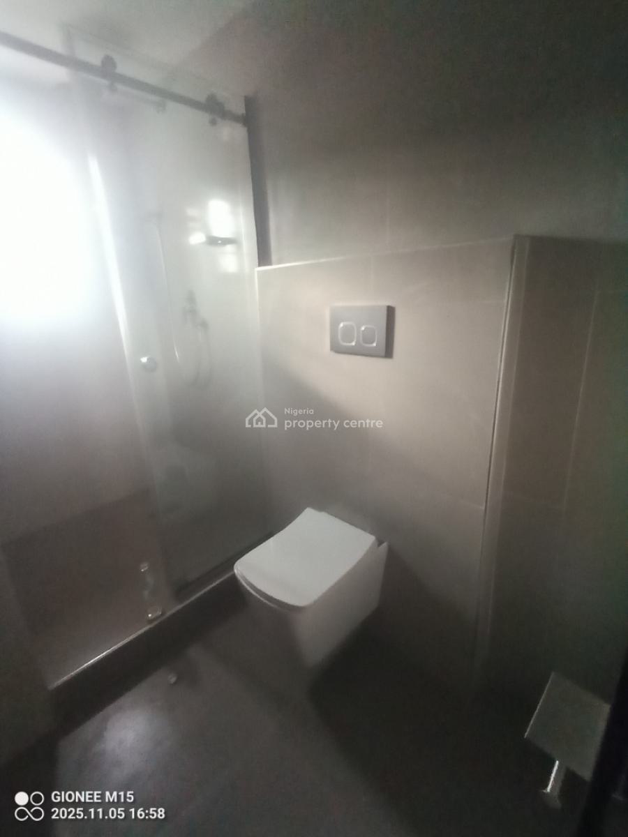 Exquisite 3bedroom Apartment with Bq at Lekki Phase 1, Off Babatunde Anjous Lekki Phase 1, Lekki Phase 1, Lekki, Lagos, House for Rent