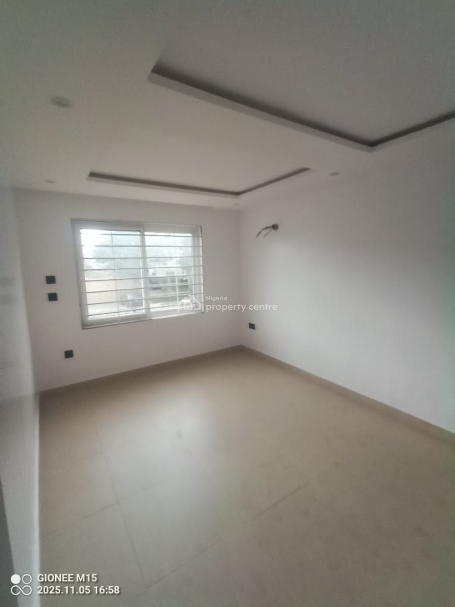 Exquisite 3bedroom Apartment with Bq at Lekki Phase 1, Off Babatunde Anjous Lekki Phase 1, Lekki Phase 1, Lekki, Lagos, House for Rent