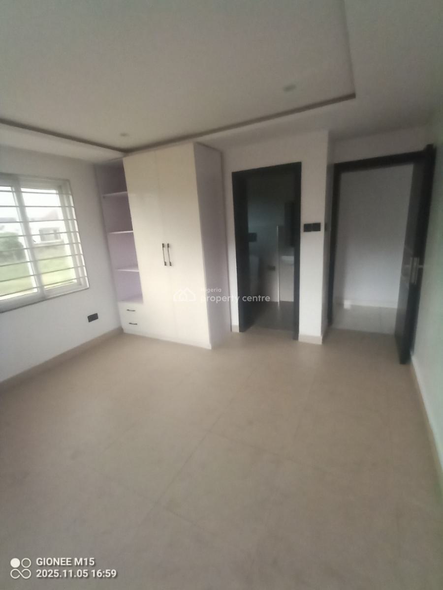 Exquisite 3bedroom Apartment with Bq at Lekki Phase 1, Off Babatunde Anjous Lekki Phase 1, Lekki Phase 1, Lekki, Lagos, House for Rent