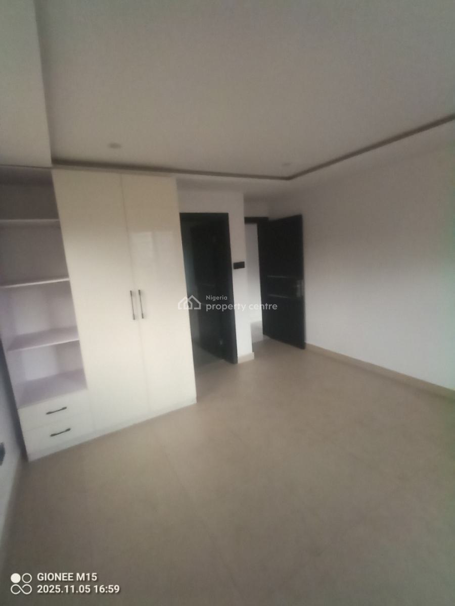 Exquisite 3bedroom Apartment with Bq at Lekki Phase 1, Off Babatunde Anjous Lekki Phase 1, Lekki Phase 1, Lekki, Lagos, House for Rent