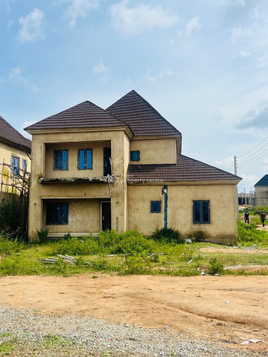 Standard 4 Bedroom Duplex Semi Detached Paint House, Opposite Dunamis Church Glory Dome, Lugbe District, Abuja, Semi-detached Duplex for Sale