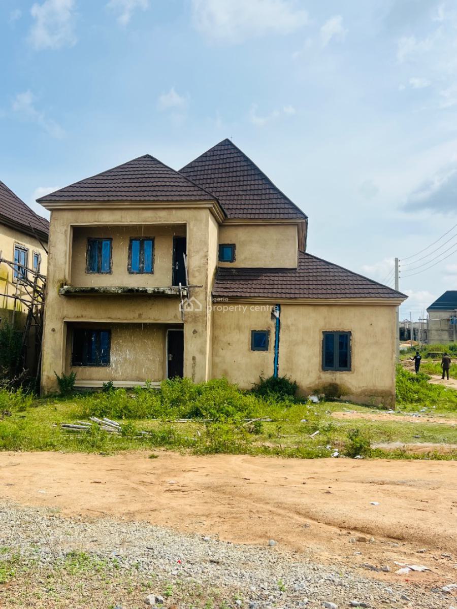 Standard 4 Bedroom Duplex Semi Detached Paint House, Opposite Dunamis Church Glory Dome, Lugbe District, Abuja, Semi-detached Duplex for Sale