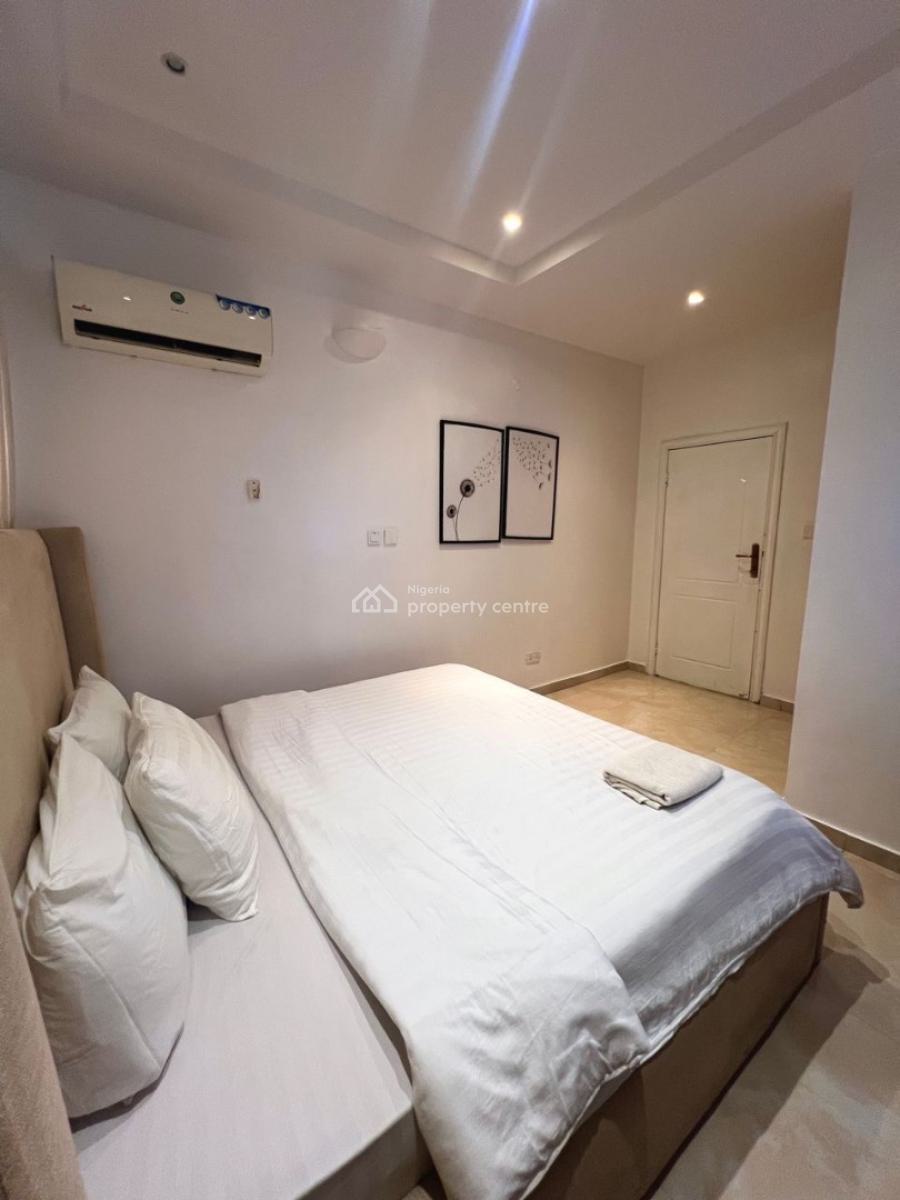 3 Bedroom Luxury Apartment, Freedom Way, Lekki Phase 1, Lekki, Lagos, House Short Let