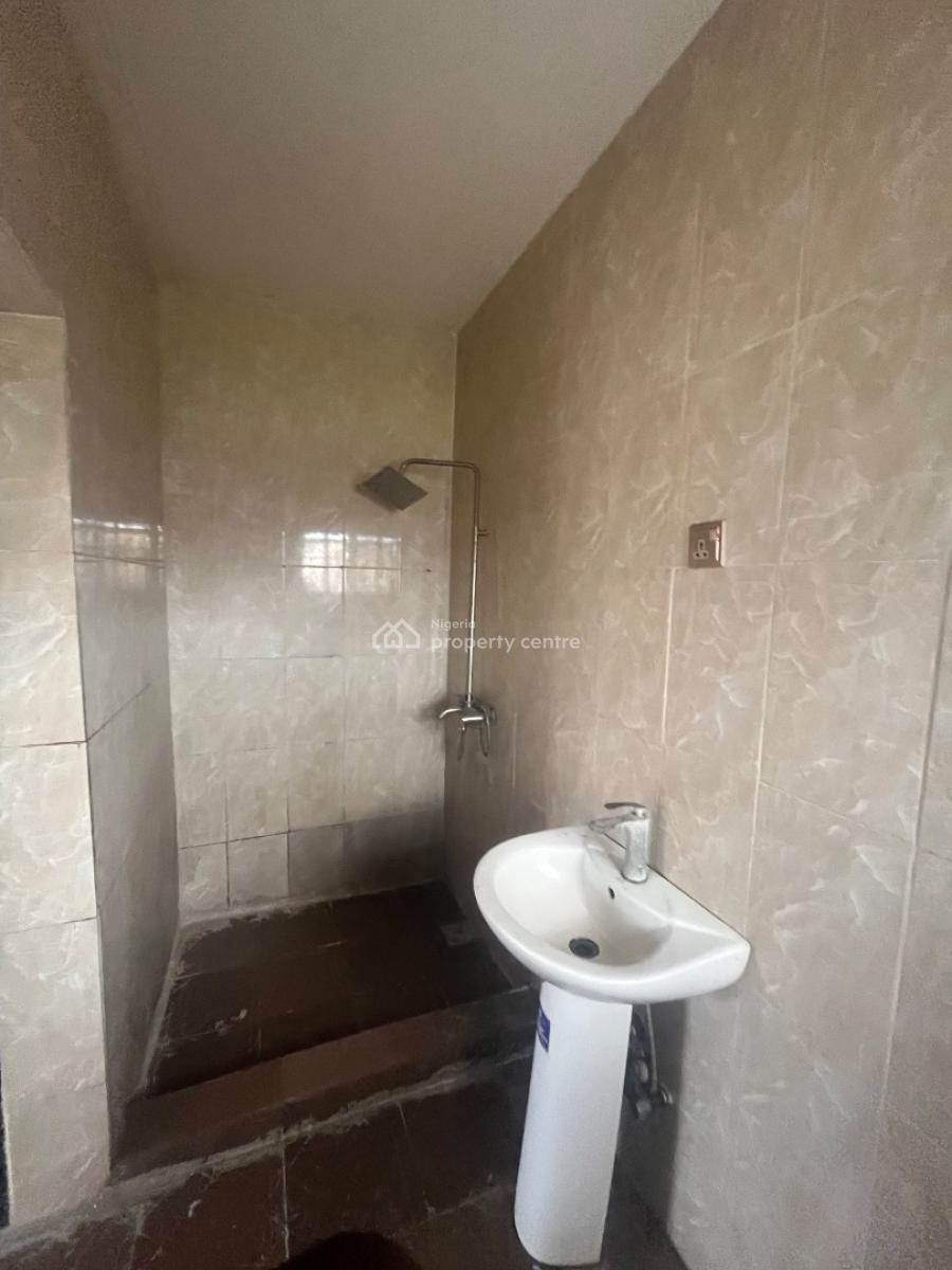 2 Bedroom Flat, Peace Castle Estate, Ogombo, Ajah, Lagos, Flat / Apartment for Rent