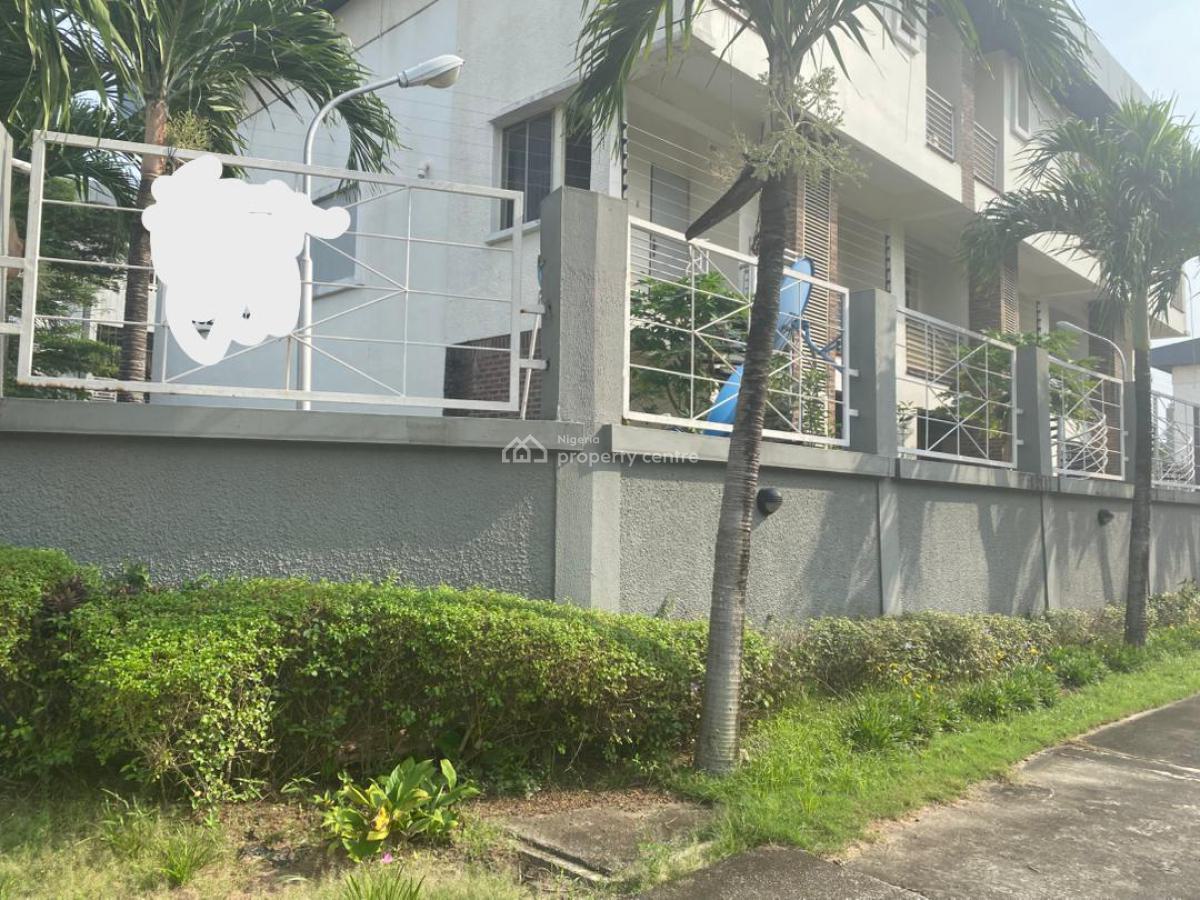 4 Bedrooms Luxury Terrace with a Staff Room and Garage, Banana Island, Ikoyi, Lagos, Terraced Duplex for Rent