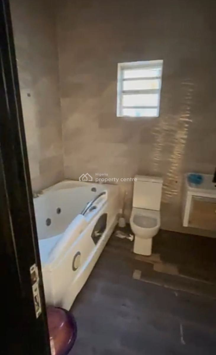 Masters Bedroom with a Walk-iin Closet { Video}, Idado, Lekki, Lagos, Self Contain (single Rooms) for Rent