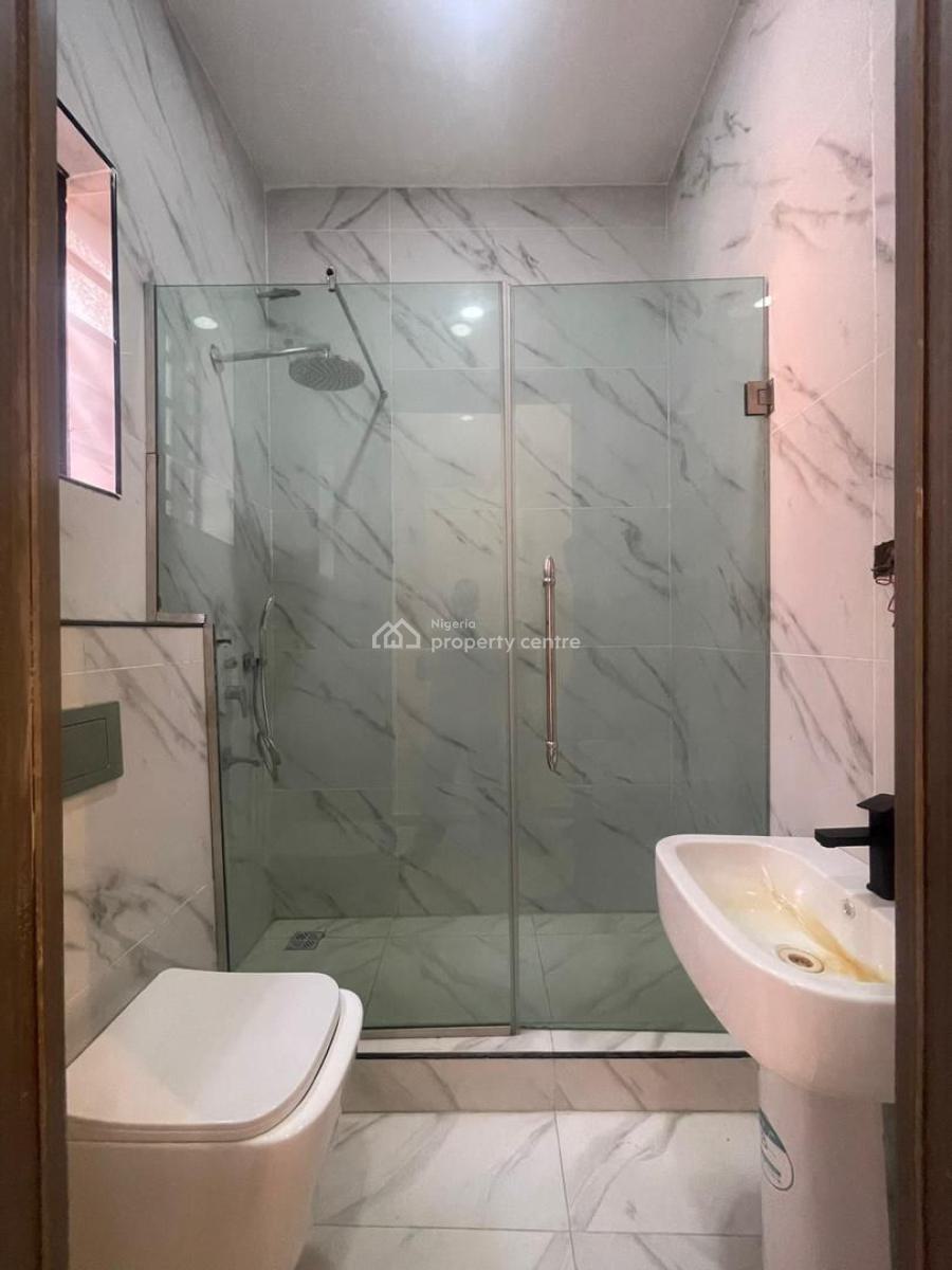 Exquisitely Built 4 Bedroom Terrace Duplex in a Top Notch Area, Lekki Phase 1, Lekki, Lagos, Terraced Duplex for Sale