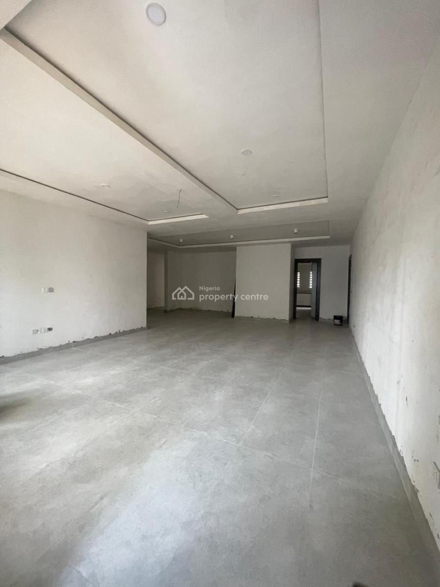 Well Constructed 4 Bedroom Apartment Plus Bq in a Secured Estate, Lekki Phase 1, Lekki, Lagos, Block of Flats for Sale