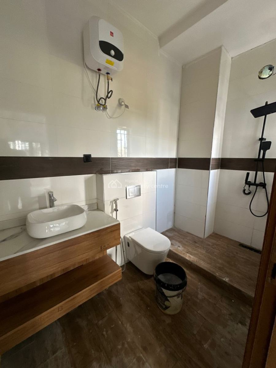 Luxurious 3 Bedrooms Serviced Apartment,bq, Elevator, Katampe, Abuja, Flat / Apartment for Sale